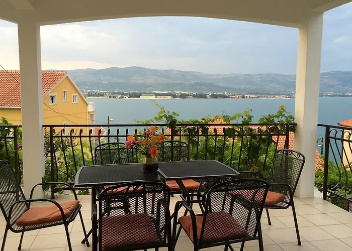 Ljiljana 트로기르